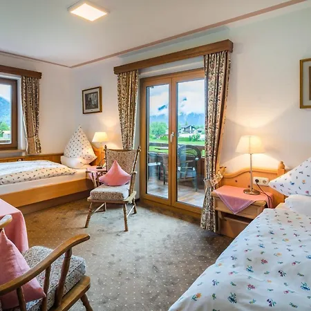 Guest house Hotel-pension-ostler Bad Wiessee