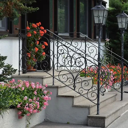 Hotel-pension-ostler Konukevi 3*