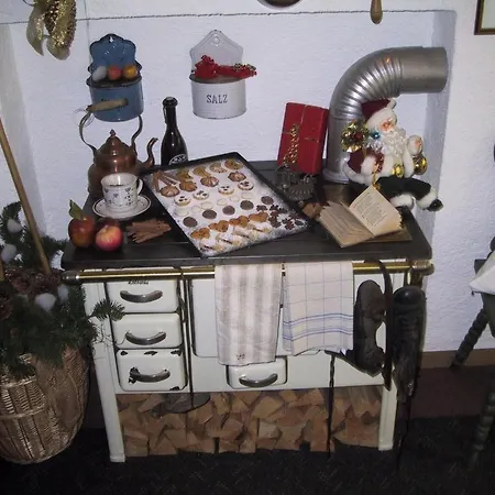 Hotel-pension-ostler Guest house Bad Wiessee
