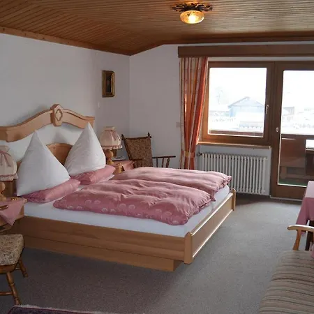 Hotel-pension-ostler Guest house 3*